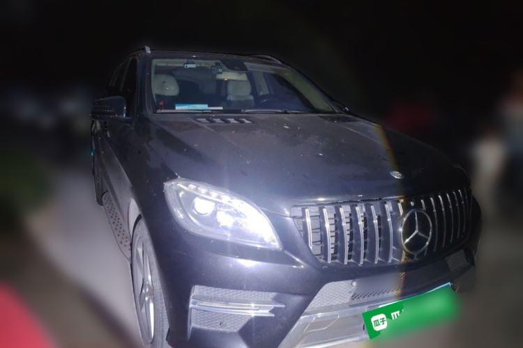 Used Mercedes-Benz M-Class 2012 ML 300 Front Right 45 Deg
