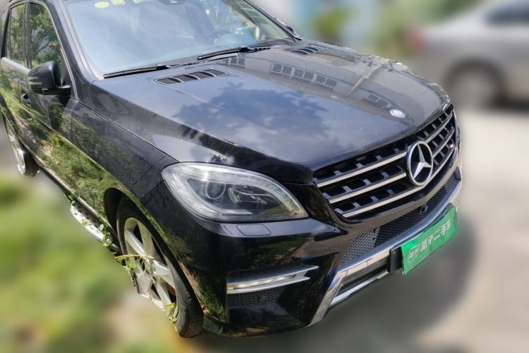 Used Mercedes-Benz M-Class 2012 ML 350 Sport Edition Front Right 45 Deg