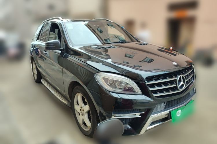 Used Mercedes-Benz M-Class 2012 ML 350 Luxury Edition Front Right 45 Deg