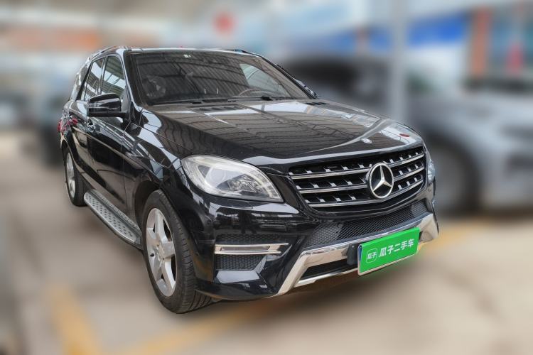 Used Mercedes-Benz M-Class 2012 ML 350 Luxury Edition Front Right 45 Deg