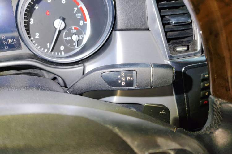 Used Mercedes-Benz M-Class 2012 ML 300 Gear Lever
