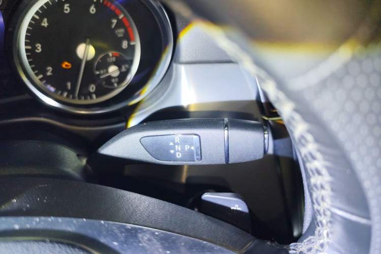 Used Mercedes-Benz M-Class  Gear Lever