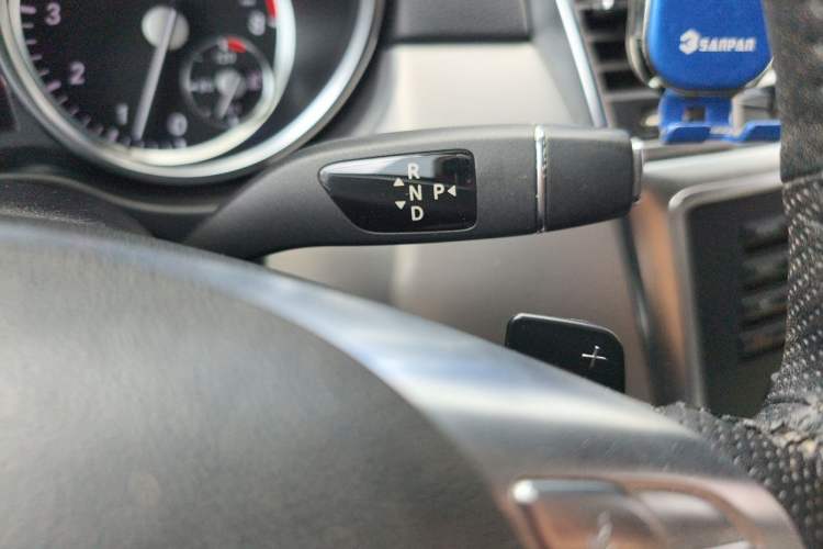 Used Mercedes-Benz M-Class 2012 ML 300 Gear Lever