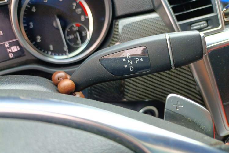 Used Mercedes-Benz M-Class 2012 ML 350 Luxury Edition Gear Lever