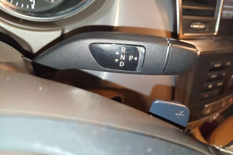 Used Mercedes-Benz M-Class 2012 ML 300 Gear Lever