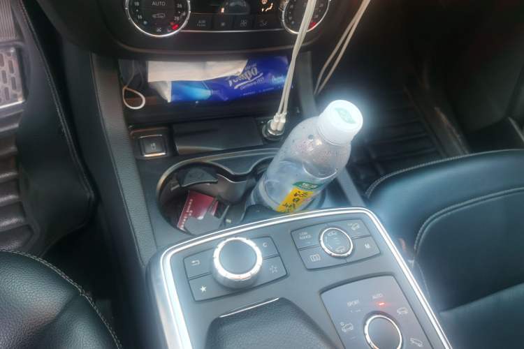 Used Mercedes-Benz M-Class 2012 ML 350 Sport Edition Gear Lever