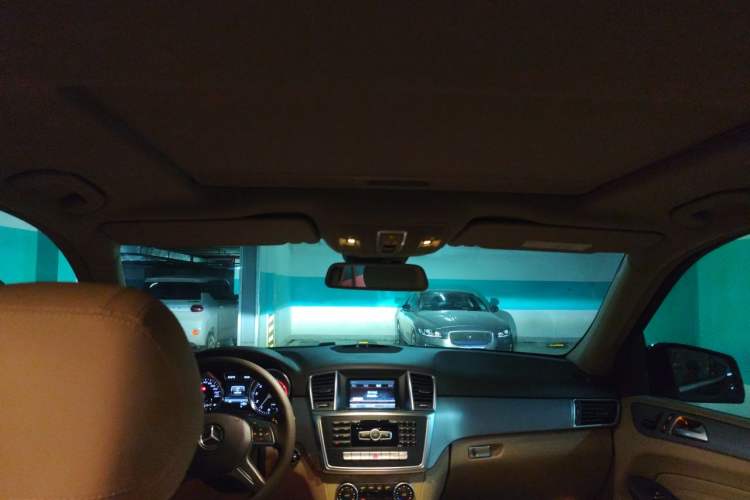Used Mercedes-Benz M-Class 2012 ML 300 Headliner