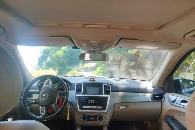 Used Mercedes-Benz M-Class 2012 ML 300 Headliner