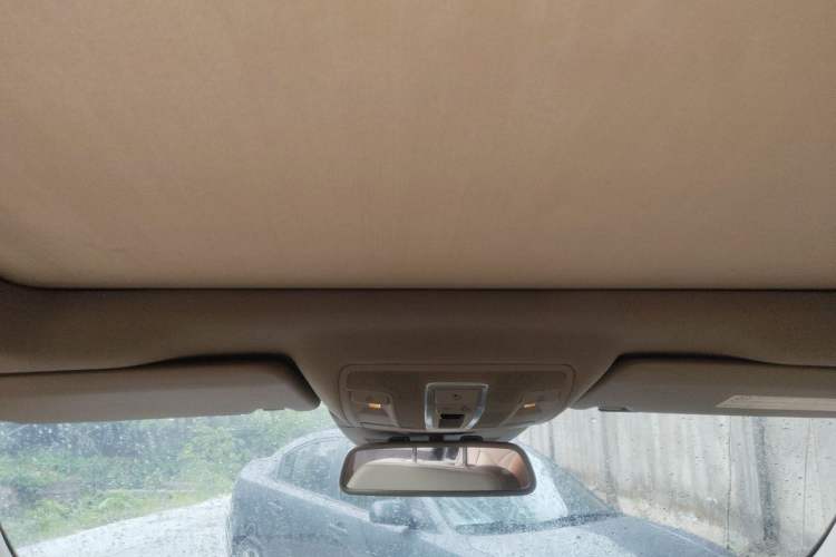 Used Mercedes-Benz M-Class 2012 ML 350 Luxury Edition Headliner