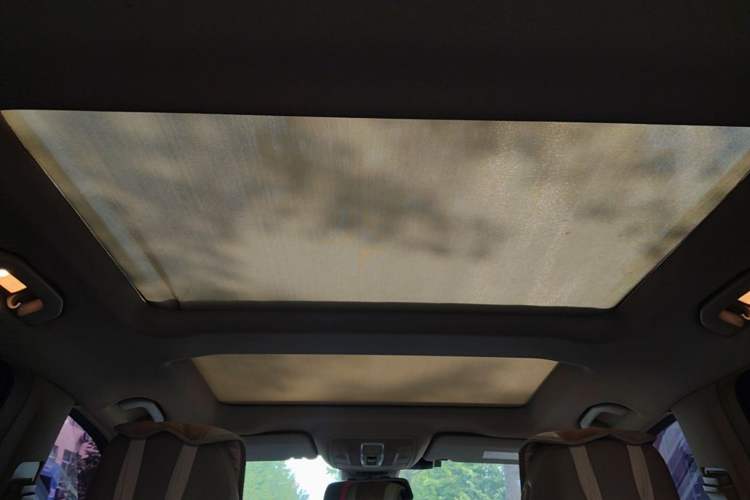 Used Mercedes-Benz M-Class  Headliner