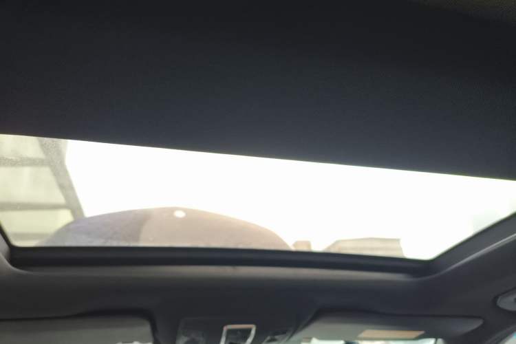 Used Mercedes-Benz M-Class 2012 ML 350 Luxury Edition Headliner