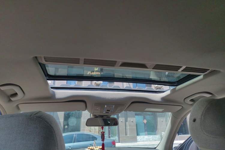 Used Mercedes-Benz M-Class 2012 ML 300 Headliner