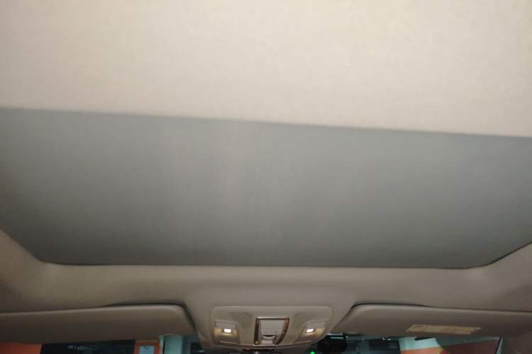 Used Mercedes-Benz M-Class 2012 ML 350 Luxury Edition Headliner