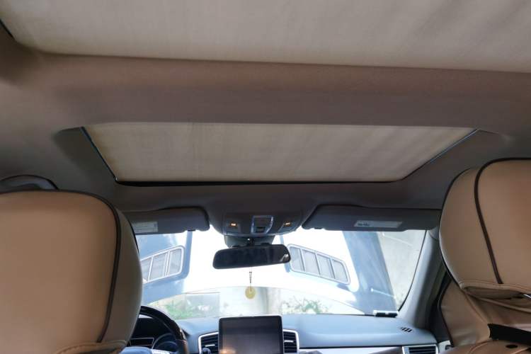 Used Mercedes-Benz M-Class 2012 ML 350 Luxury Edition Headliner