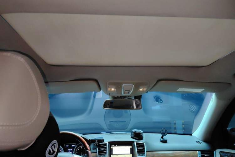 Used Mercedes-Benz M-Class 2012 ML 350 Luxury Edition Headliner