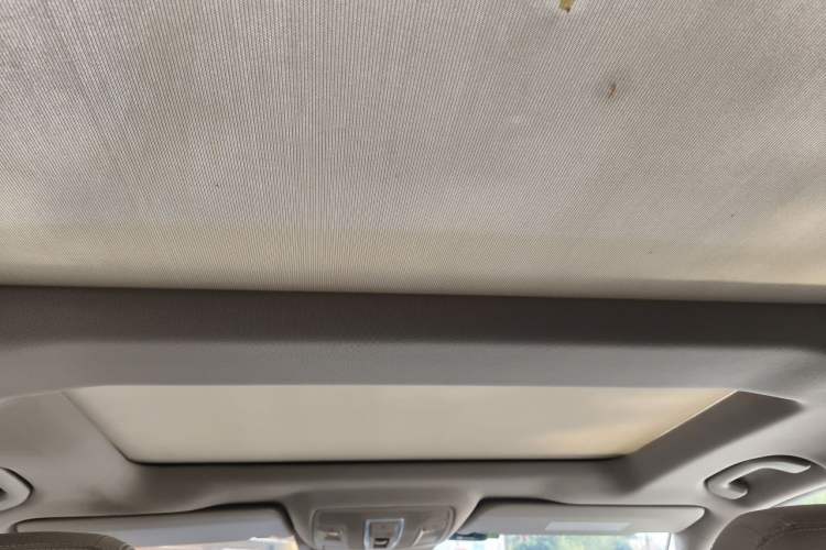 Used Mercedes-Benz M-Class 2012 ML 350 Luxury Edition Headliner