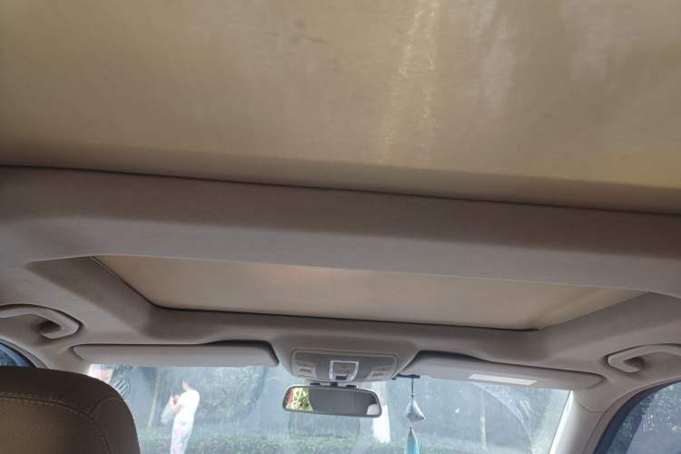 Used Mercedes-Benz M-Class 2012 ML 350 Sport Edition Headliner