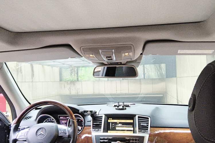 Used Mercedes-Benz M-Class 2012 ML 350 Luxury Edition Headliner