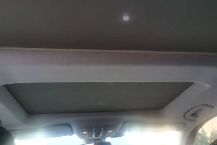 Used Mercedes-Benz M-Class 2012 ML 350 Sport Edition Headliner