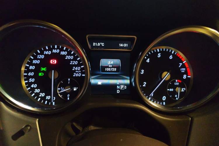 Used Mercedes-Benz M-Class 2012 ML 300 Instrument Cluster