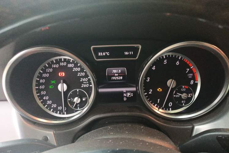 Used Mercedes-Benz M-Class 2012 ML 300 Instrument Cluster