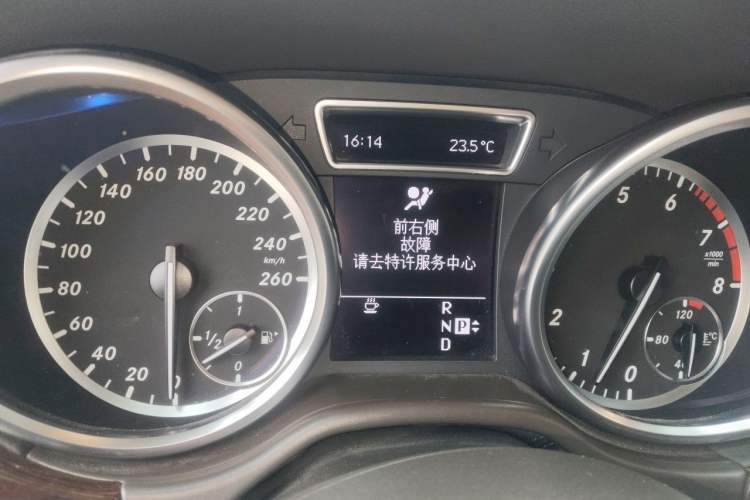 Used Mercedes-Benz M-Class 2012 ML 350 Luxury Edition Instrument Cluster