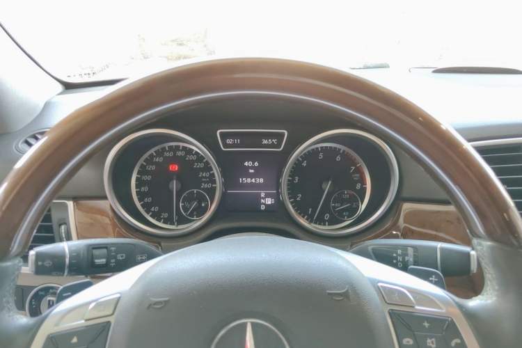 Used Mercedes-Benz M-Class 2012 ML 350 Luxury Edition Instrument Cluster