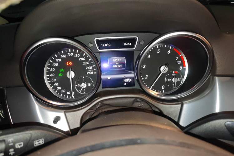Used Mercedes-Benz M-Class 2012 ML 300 Instrument Cluster