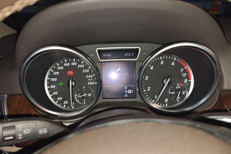 Used Mercedes-Benz M-Class 2012 ML 350 Sport Edition Instrument Cluster