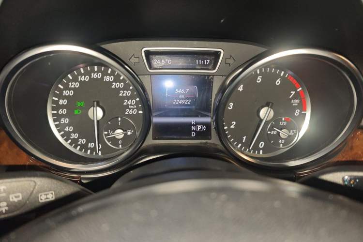 Used Mercedes-Benz M-Class 2012 ML 350 Sport Edition Instrument Cluster