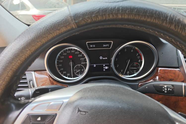 Used Mercedes-Benz M-Class 2012 ML 350 Sport Edition Instrument Cluster