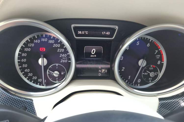 Used Mercedes-Benz M-Class 2012 ML 300 Instrument Cluster