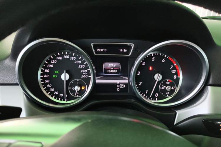 Used Mercedes-Benz M-Class 2012 ML 300 Instrument Cluster