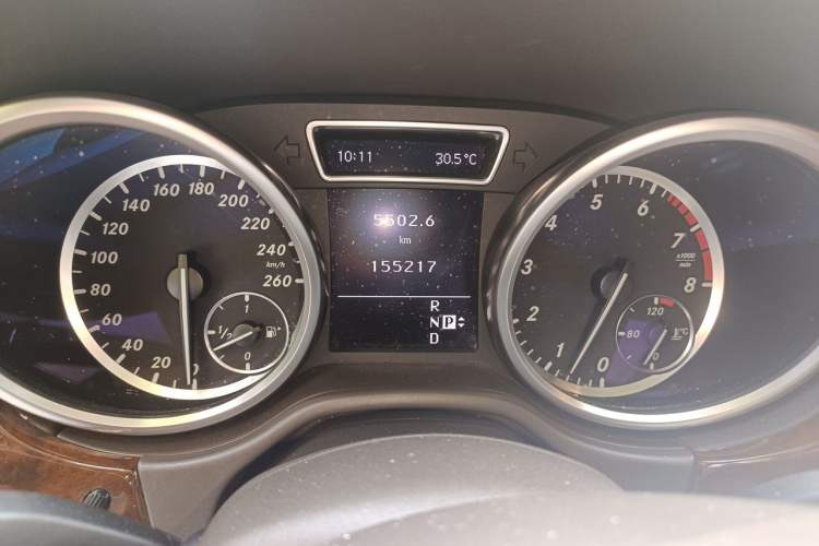 Used Mercedes-Benz M-Class 2012 ML 350 Sport Edition Instrument Cluster