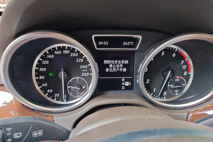 Used Mercedes-Benz M-Class 2012 ML 350 Luxury Edition Instrument Cluster