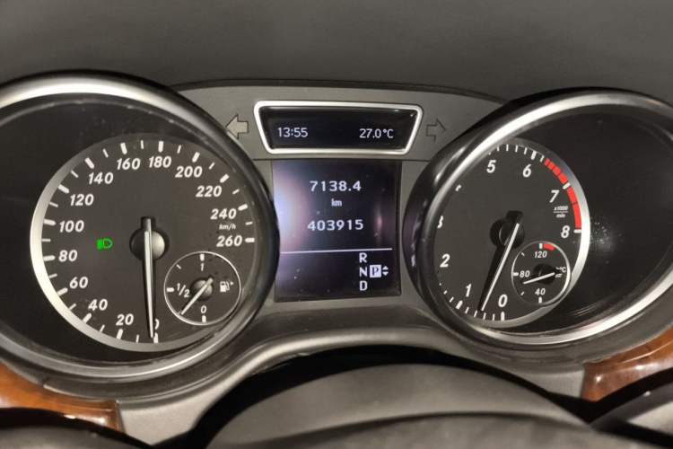 Used Mercedes-Benz M-Class 2012 ML 350 Sport Edition Instrument Cluster