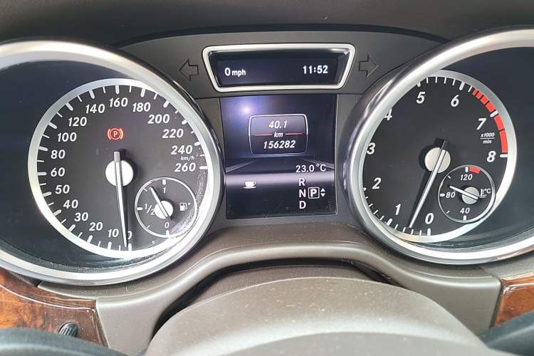 Used Mercedes-Benz M-Class 2012 ML 350 Sport Edition Instrument Cluster