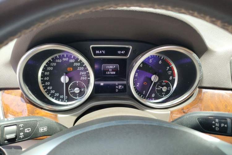 Used Mercedes-Benz M-Class 2012 ML 350 Sport Edition Instrument Cluster