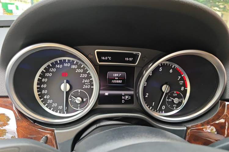 Used Mercedes-Benz M-Class 2012 ML 350 Luxury Edition Instrument Cluster