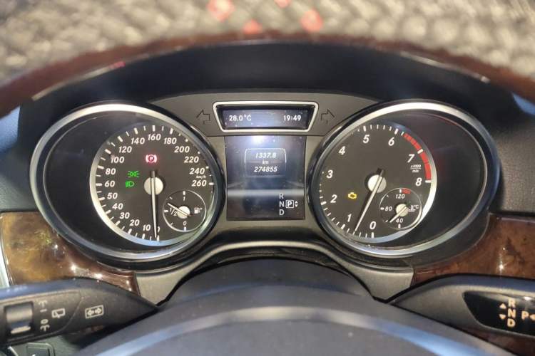Used Mercedes-Benz M-Class 2012 ML 350 Luxury Edition Instrument Cluster