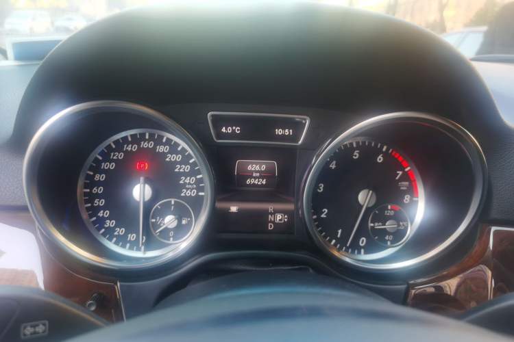Used Mercedes-Benz M-Class 2012 ML 350 Sport Edition Instrument Cluster