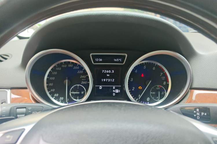Used Mercedes-Benz M-Class 2012 ML 350 Sport Edition Instrument Cluster