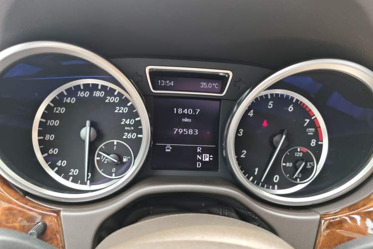 Used Mercedes-Benz M-Class 2012 ML 350 Sport Edition Instrument Cluster