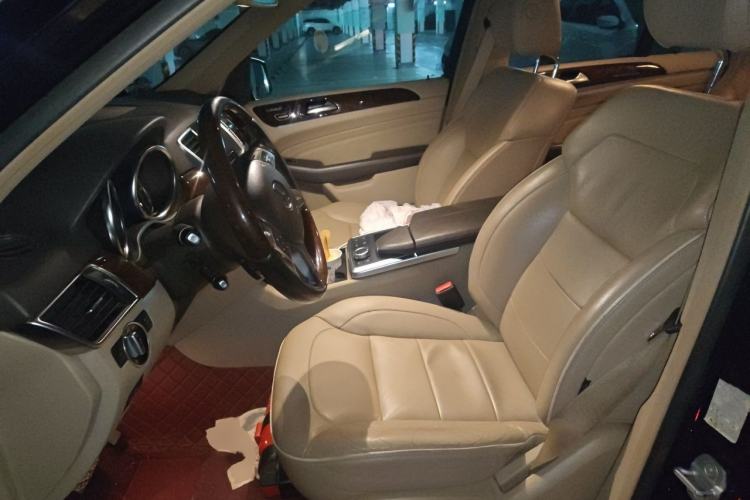Used Mercedes-Benz M-Class 2012 ML 350 Luxury Edition Left Front Seat
