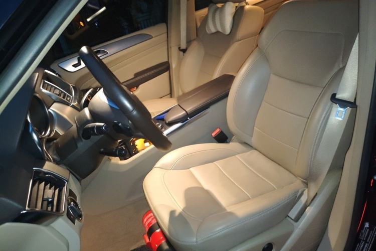 Used Mercedes-Benz M-Class 2012 ML 300 Left Front Seat