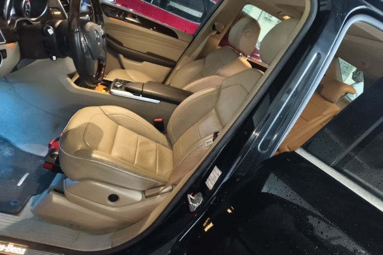 Used Mercedes-Benz M-Class 2012 ML 350 Luxury Edition Left Front Seat