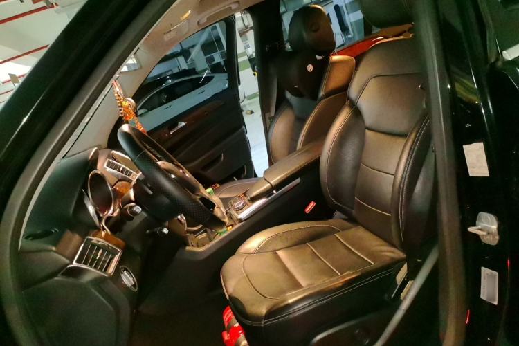 Used Mercedes-Benz M-Class 2012 ML 350 Sport Edition Left Front Seat