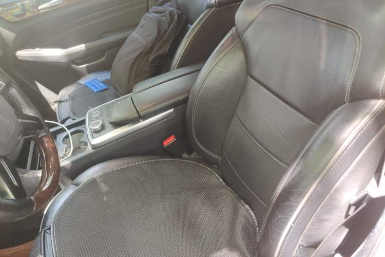 Used Mercedes-Benz M-Class 2012 ML 350 Luxury Edition Left Front Seat