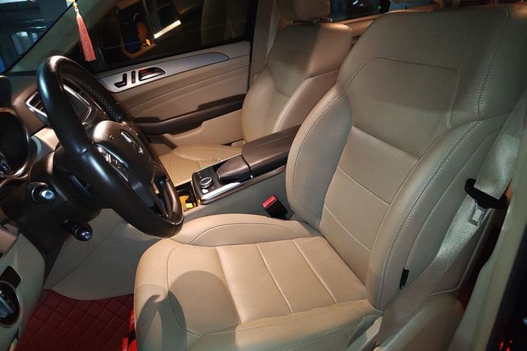 Used Mercedes-Benz M-Class 2012 ML 300 Left Front Seat