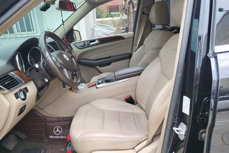 Used Mercedes-Benz M-Class 2012 ML 350 Sport Edition Left Front Seat